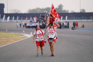 BIB: 51098, 5017, 
                            <button type="button" onclick="openModal(10521774)" class="btn btn-primary btn-sm float-right btn-popup" data-toggle="modal" data-target=".modal-high-quality">
                        <i class="fas fa-shopping-cart"></i> Add to Cart
                    </button>
                                            <button type="button" onclick="isThisMe(10521774, true)" class="btn btn-success btn-sm float-right btn-popup btn-isme hidden" data-toggle="tooltip" data-placement="bottom" title="นี่คือรูปของคุณใช่ไหม คลิกที่นี่เพื่อเอาเข้าอัลบั้ม">
                        <i class="fas fa-plus"></i> Add to album
                    </button>
                    <button type="button" onclick="isThisMe(10521774, false)" class="btn btn-warning btn-sm float-right btn-popup btn-isnotme hidden">
                        <i class="fas fa-ban"></i> Remove from album
                    </button>