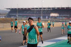 BIB: 51880
                            <button type="button" onclick="openModal(10513679)" class="btn btn-primary btn-sm float-right btn-popup" data-toggle="modal" data-target=".modal-high-quality">
                        <i class="fas fa-shopping-cart"></i> Add to Cart
                    </button>
                                            <button type="button" onclick="isThisMe(10513679, true)" class="btn btn-success btn-sm float-right btn-popup btn-isme hidden" data-toggle="tooltip" data-placement="bottom" title="นี่คือรูปของคุณใช่ไหม คลิกที่นี่เพื่อเอาเข้าอัลบั้ม">
                        <i class="fas fa-plus"></i> Add to album
                    </button>
                    <button type="button" onclick="isThisMe(10513679, false)" class="btn btn-warning btn-sm float-right btn-popup btn-isnotme hidden">
                        <i class="fas fa-ban"></i> Remove from album
                    </button>