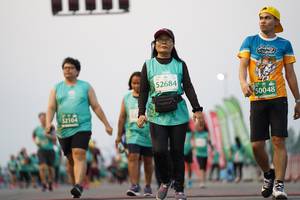 BIB: 52684, 50048, 2104
                            <button type="button" onclick="openModal(10523414)" class="btn btn-primary btn-sm float-right btn-popup" data-toggle="modal" data-target=".modal-high-quality">
                        <i class="fas fa-shopping-cart"></i> Add to Cart
                    </button>
                                            <button type="button" onclick="isThisMe(10523414, true)" class="btn btn-success btn-sm float-right btn-popup btn-isme hidden" data-toggle="tooltip" data-placement="bottom" title="นี่คือรูปของคุณใช่ไหม คลิกที่นี่เพื่อเอาเข้าอัลบั้ม">
                        <i class="fas fa-plus"></i> Add to album
                    </button>
                    <button type="button" onclick="isThisMe(10523414, false)" class="btn btn-warning btn-sm float-right btn-popup btn-isnotme hidden">
                        <i class="fas fa-ban"></i> Remove from album
                    </button>