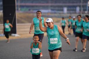 BIB: 53292, 2271
                            <button type="button" onclick="openModal(10519023)" class="btn btn-primary btn-sm float-right btn-popup" data-toggle="modal" data-target=".modal-high-quality">
                        <i class="fas fa-shopping-cart"></i> Add to Cart
                    </button>
                                            <button type="button" onclick="isThisMe(10519023, true)" class="btn btn-success btn-sm float-right btn-popup btn-isme hidden" data-toggle="tooltip" data-placement="bottom" title="นี่คือรูปของคุณใช่ไหม คลิกที่นี่เพื่อเอาเข้าอัลบั้ม">
                        <i class="fas fa-plus"></i> Add to album
                    </button>
                    <button type="button" onclick="isThisMe(10519023, false)" class="btn btn-warning btn-sm float-right btn-popup btn-isnotme hidden">
                        <i class="fas fa-ban"></i> Remove from album
                    </button>