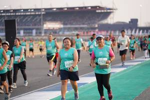 BIB: 529, 53227, 53236
                            <button type="button" onclick="openModal(10515069)" class="btn btn-primary btn-sm float-right btn-popup" data-toggle="modal" data-target=".modal-high-quality">
                        <i class="fas fa-shopping-cart"></i> Add to Cart
                    </button>
                                            <button type="button" onclick="isThisMe(10515069, true)" class="btn btn-success btn-sm float-right btn-popup btn-isme hidden" data-toggle="tooltip" data-placement="bottom" title="นี่คือรูปของคุณใช่ไหม คลิกที่นี่เพื่อเอาเข้าอัลบั้ม">
                        <i class="fas fa-plus"></i> Add to album
                    </button>
                    <button type="button" onclick="isThisMe(10515069, false)" class="btn btn-warning btn-sm float-right btn-popup btn-isnotme hidden">
                        <i class="fas fa-ban"></i> Remove from album
                    </button>