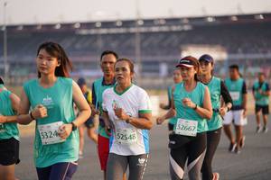 BIB: 52667, 5324, 52548
                            <button type="button" onclick="openModal(10511751)" class="btn btn-primary btn-sm float-right btn-popup" data-toggle="modal" data-target=".modal-high-quality">
                        <i class="fas fa-shopping-cart"></i> Add to Cart
                    </button>
                                            <button type="button" onclick="isThisMe(10511751, true)" class="btn btn-success btn-sm float-right btn-popup btn-isme hidden" data-toggle="tooltip" data-placement="bottom" title="นี่คือรูปของคุณใช่ไหม คลิกที่นี่เพื่อเอาเข้าอัลบั้ม">
                        <i class="fas fa-plus"></i> Add to album
                    </button>
                    <button type="button" onclick="isThisMe(10511751, false)" class="btn btn-warning btn-sm float-right btn-popup btn-isnotme hidden">
                        <i class="fas fa-ban"></i> Remove from album
                    </button>