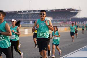 BIB: 50108, 353, 30623
                            <button type="button" onclick="openModal(10511549)" class="btn btn-primary btn-sm float-right btn-popup" data-toggle="modal" data-target=".modal-high-quality">
                        <i class="fas fa-shopping-cart"></i> Add to Cart
                    </button>
                                            <button type="button" onclick="isThisMe(10511549, true)" class="btn btn-success btn-sm float-right btn-popup btn-isme hidden" data-toggle="tooltip" data-placement="bottom" title="นี่คือรูปของคุณใช่ไหม คลิกที่นี่เพื่อเอาเข้าอัลบั้ม">
                        <i class="fas fa-plus"></i> Add to album
                    </button>
                    <button type="button" onclick="isThisMe(10511549, false)" class="btn btn-warning btn-sm float-right btn-popup btn-isnotme hidden">
                        <i class="fas fa-ban"></i> Remove from album
                    </button>