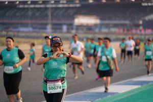 BIB: 1252, 50674
                            <button type="button" onclick="openModal(10513719)" class="btn btn-primary btn-sm float-right btn-popup" data-toggle="modal" data-target=".modal-high-quality">
                        <i class="fas fa-shopping-cart"></i> Add to Cart
                    </button>
                                            <button type="button" onclick="isThisMe(10513719, true)" class="btn btn-success btn-sm float-right btn-popup btn-isme hidden" data-toggle="tooltip" data-placement="bottom" title="นี่คือรูปของคุณใช่ไหม คลิกที่นี่เพื่อเอาเข้าอัลบั้ม">
                        <i class="fas fa-plus"></i> Add to album
                    </button>
                    <button type="button" onclick="isThisMe(10513719, false)" class="btn btn-warning btn-sm float-right btn-popup btn-isnotme hidden">
                        <i class="fas fa-ban"></i> Remove from album
                    </button>