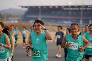 BIB: 097, 3024, 640, 1670
                            <button type="button" onclick="openModal(10513588)" class="btn btn-primary btn-sm float-right btn-popup" data-toggle="modal" data-target=".modal-high-quality">
                        <i class="fas fa-shopping-cart"></i> Add to Cart
                    </button>
                                            <button type="button" onclick="isThisMe(10513588, true)" class="btn btn-success btn-sm float-right btn-popup btn-isme hidden" data-toggle="tooltip" data-placement="bottom" title="นี่คือรูปของคุณใช่ไหม คลิกที่นี่เพื่อเอาเข้าอัลบั้ม">
                        <i class="fas fa-plus"></i> Add to album
                    </button>
                    <button type="button" onclick="isThisMe(10513588, false)" class="btn btn-warning btn-sm float-right btn-popup btn-isnotme hidden">
                        <i class="fas fa-ban"></i> Remove from album
                    </button>