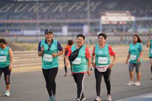 BIB: 53269, 52656, 019, 2461
                            <button type="button" onclick="openModal(10519705)" class="btn btn-primary btn-sm float-right btn-popup" data-toggle="modal" data-target=".modal-high-quality">
                        <i class="fas fa-shopping-cart"></i> Add to Cart
                    </button>
                                            <button type="button" onclick="isThisMe(10519705, true)" class="btn btn-success btn-sm float-right btn-popup btn-isme hidden" data-toggle="tooltip" data-placement="bottom" title="นี่คือรูปของคุณใช่ไหม คลิกที่นี่เพื่อเอาเข้าอัลบั้ม">
                        <i class="fas fa-plus"></i> Add to album
                    </button>
                    <button type="button" onclick="isThisMe(10519705, false)" class="btn btn-warning btn-sm float-right btn-popup btn-isnotme hidden">
                        <i class="fas fa-ban"></i> Remove from album
                    </button>