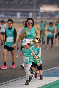 BIB: 2739, 2263
                            <button type="button" onclick="openModal(10518463)" class="btn btn-primary btn-sm float-right btn-popup" data-toggle="modal" data-target=".modal-high-quality">
                        <i class="fas fa-shopping-cart"></i> Add to Cart
                    </button>
                                            <button type="button" onclick="isThisMe(10518463, true)" class="btn btn-success btn-sm float-right btn-popup btn-isme hidden" data-toggle="tooltip" data-placement="bottom" title="นี่คือรูปของคุณใช่ไหม คลิกที่นี่เพื่อเอาเข้าอัลบั้ม">
                        <i class="fas fa-plus"></i> Add to album
                    </button>
                    <button type="button" onclick="isThisMe(10518463, false)" class="btn btn-warning btn-sm float-right btn-popup btn-isnotme hidden">
                        <i class="fas fa-ban"></i> Remove from album
                    </button>