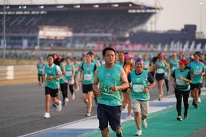 BIB: 53158, 70300
                            <button type="button" onclick="openModal(10513468)" class="btn btn-primary btn-sm float-right btn-popup" data-toggle="modal" data-target=".modal-high-quality">
                        <i class="fas fa-shopping-cart"></i> Add to Cart
                    </button>
                                            <button type="button" onclick="isThisMe(10513468, true)" class="btn btn-success btn-sm float-right btn-popup btn-isme hidden" data-toggle="tooltip" data-placement="bottom" title="นี่คือรูปของคุณใช่ไหม คลิกที่นี่เพื่อเอาเข้าอัลบั้ม">
                        <i class="fas fa-plus"></i> Add to album
                    </button>
                    <button type="button" onclick="isThisMe(10513468, false)" class="btn btn-warning btn-sm float-right btn-popup btn-isnotme hidden">
                        <i class="fas fa-ban"></i> Remove from album
                    </button>