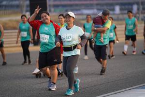 BIB: 52257, 53335
                            <button type="button" onclick="openModal(10519143)" class="btn btn-primary btn-sm float-right btn-popup" data-toggle="modal" data-target=".modal-high-quality">
                        <i class="fas fa-shopping-cart"></i> Add to Cart
                    </button>
                                            <button type="button" onclick="isThisMe(10519143, true)" class="btn btn-success btn-sm float-right btn-popup btn-isme hidden" data-toggle="tooltip" data-placement="bottom" title="นี่คือรูปของคุณใช่ไหม คลิกที่นี่เพื่อเอาเข้าอัลบั้ม">
                        <i class="fas fa-plus"></i> Add to album
                    </button>
                    <button type="button" onclick="isThisMe(10519143, false)" class="btn btn-warning btn-sm float-right btn-popup btn-isnotme hidden">
                        <i class="fas fa-ban"></i> Remove from album
                    </button>