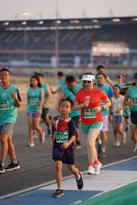 BIB: 51837, 50025, 1504
                            <button type="button" onclick="openModal(10514808)" class="btn btn-primary btn-sm float-right btn-popup" data-toggle="modal" data-target=".modal-high-quality">
                        <i class="fas fa-shopping-cart"></i> Add to Cart
                    </button>
                                            <button type="button" onclick="isThisMe(10514808, true)" class="btn btn-success btn-sm float-right btn-popup btn-isme hidden" data-toggle="tooltip" data-placement="bottom" title="นี่คือรูปของคุณใช่ไหม คลิกที่นี่เพื่อเอาเข้าอัลบั้ม">
                        <i class="fas fa-plus"></i> Add to album
                    </button>
                    <button type="button" onclick="isThisMe(10514808, false)" class="btn btn-warning btn-sm float-right btn-popup btn-isnotme hidden">
                        <i class="fas fa-ban"></i> Remove from album
                    </button>