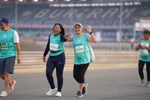 BIB: 50255, 52352, 83398
                            <button type="button" onclick="openModal(10521240)" class="btn btn-primary btn-sm float-right btn-popup" data-toggle="modal" data-target=".modal-high-quality">
                        <i class="fas fa-shopping-cart"></i> Add to Cart
                    </button>
                                            <button type="button" onclick="isThisMe(10521240, true)" class="btn btn-success btn-sm float-right btn-popup btn-isme hidden" data-toggle="tooltip" data-placement="bottom" title="นี่คือรูปของคุณใช่ไหม คลิกที่นี่เพื่อเอาเข้าอัลบั้ม">
                        <i class="fas fa-plus"></i> Add to album
                    </button>
                    <button type="button" onclick="isThisMe(10521240, false)" class="btn btn-warning btn-sm float-right btn-popup btn-isnotme hidden">
                        <i class="fas fa-ban"></i> Remove from album
                    </button>