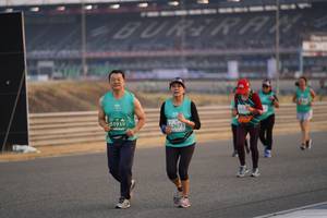 BIB: 5255, 51939, 62673
                            <button type="button" onclick="openModal(10519551)" class="btn btn-primary btn-sm float-right btn-popup" data-toggle="modal" data-target=".modal-high-quality">
                        <i class="fas fa-shopping-cart"></i> Add to Cart
                    </button>
                                            <button type="button" onclick="isThisMe(10519551, true)" class="btn btn-success btn-sm float-right btn-popup btn-isme hidden" data-toggle="tooltip" data-placement="bottom" title="นี่คือรูปของคุณใช่ไหม คลิกที่นี่เพื่อเอาเข้าอัลบั้ม">
                        <i class="fas fa-plus"></i> Add to album
                    </button>
                    <button type="button" onclick="isThisMe(10519551, false)" class="btn btn-warning btn-sm float-right btn-popup btn-isnotme hidden">
                        <i class="fas fa-ban"></i> Remove from album
                    </button>