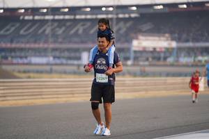 BIB: 52269
                            <button type="button" onclick="openModal(10520406)" class="btn btn-primary btn-sm float-right btn-popup" data-toggle="modal" data-target=".modal-high-quality">
                        <i class="fas fa-shopping-cart"></i> Add to Cart
                    </button>
                                            <button type="button" onclick="isThisMe(10520406, true)" class="btn btn-success btn-sm float-right btn-popup btn-isme hidden" data-toggle="tooltip" data-placement="bottom" title="นี่คือรูปของคุณใช่ไหม คลิกที่นี่เพื่อเอาเข้าอัลบั้ม">
                        <i class="fas fa-plus"></i> Add to album
                    </button>
                    <button type="button" onclick="isThisMe(10520406, false)" class="btn btn-warning btn-sm float-right btn-popup btn-isnotme hidden">
                        <i class="fas fa-ban"></i> Remove from album
                    </button>