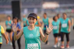 BIB: 52219
                            <button type="button" onclick="openModal(10515156)" class="btn btn-primary btn-sm float-right btn-popup" data-toggle="modal" data-target=".modal-high-quality">
                        <i class="fas fa-shopping-cart"></i> Add to Cart
                    </button>
                                            <button type="button" onclick="isThisMe(10515156, true)" class="btn btn-success btn-sm float-right btn-popup btn-isme hidden" data-toggle="tooltip" data-placement="bottom" title="นี่คือรูปของคุณใช่ไหม คลิกที่นี่เพื่อเอาเข้าอัลบั้ม">
                        <i class="fas fa-plus"></i> Add to album
                    </button>
                    <button type="button" onclick="isThisMe(10515156, false)" class="btn btn-warning btn-sm float-right btn-popup btn-isnotme hidden">
                        <i class="fas fa-ban"></i> Remove from album
                    </button>