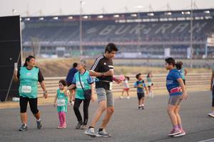 BIB: 530, 53338, 52206
                            <button type="button" onclick="openModal(10519792)" class="btn btn-primary btn-sm float-right btn-popup" data-toggle="modal" data-target=".modal-high-quality">
                        <i class="fas fa-shopping-cart"></i> Add to Cart
                    </button>
                                            <button type="button" onclick="isThisMe(10519792, true)" class="btn btn-success btn-sm float-right btn-popup btn-isme hidden" data-toggle="tooltip" data-placement="bottom" title="นี่คือรูปของคุณใช่ไหม คลิกที่นี่เพื่อเอาเข้าอัลบั้ม">
                        <i class="fas fa-plus"></i> Add to album
                    </button>
                    <button type="button" onclick="isThisMe(10519792, false)" class="btn btn-warning btn-sm float-right btn-popup btn-isnotme hidden">
                        <i class="fas fa-ban"></i> Remove from album
                    </button>