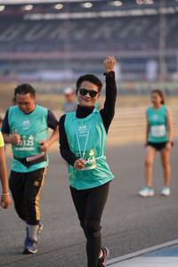 BIB: 30325
                            <button type="button" onclick="openModal(10515831)" class="btn btn-primary btn-sm float-right btn-popup" data-toggle="modal" data-target=".modal-high-quality">
                        <i class="fas fa-shopping-cart"></i> Add to Cart
                    </button>
                                            <button type="button" onclick="isThisMe(10515831, true)" class="btn btn-success btn-sm float-right btn-popup btn-isme hidden" data-toggle="tooltip" data-placement="bottom" title="นี่คือรูปของคุณใช่ไหม คลิกที่นี่เพื่อเอาเข้าอัลบั้ม">
                        <i class="fas fa-plus"></i> Add to album
                    </button>
                    <button type="button" onclick="isThisMe(10515831, false)" class="btn btn-warning btn-sm float-right btn-popup btn-isnotme hidden">
                        <i class="fas fa-ban"></i> Remove from album
                    </button>