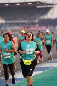 BIB: 51362, 1091
                            <button type="button" onclick="openModal(10517618)" class="btn btn-primary btn-sm float-right btn-popup" data-toggle="modal" data-target=".modal-high-quality">
                        <i class="fas fa-shopping-cart"></i> Add to Cart
                    </button>
                                            <button type="button" onclick="isThisMe(10517618, true)" class="btn btn-success btn-sm float-right btn-popup btn-isme hidden" data-toggle="tooltip" data-placement="bottom" title="นี่คือรูปของคุณใช่ไหม คลิกที่นี่เพื่อเอาเข้าอัลบั้ม">
                        <i class="fas fa-plus"></i> Add to album
                    </button>
                    <button type="button" onclick="isThisMe(10517618, false)" class="btn btn-warning btn-sm float-right btn-popup btn-isnotme hidden">
                        <i class="fas fa-ban"></i> Remove from album
                    </button>