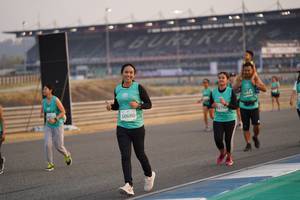 BIB: 527, 50680
                            <button type="button" onclick="openModal(10519478)" class="btn btn-primary btn-sm float-right btn-popup" data-toggle="modal" data-target=".modal-high-quality">
                        <i class="fas fa-shopping-cart"></i> Add to Cart
                    </button>
                                            <button type="button" onclick="isThisMe(10519478, true)" class="btn btn-success btn-sm float-right btn-popup btn-isme hidden" data-toggle="tooltip" data-placement="bottom" title="นี่คือรูปของคุณใช่ไหม คลิกที่นี่เพื่อเอาเข้าอัลบั้ม">
                        <i class="fas fa-plus"></i> Add to album
                    </button>
                    <button type="button" onclick="isThisMe(10519478, false)" class="btn btn-warning btn-sm float-right btn-popup btn-isnotme hidden">
                        <i class="fas fa-ban"></i> Remove from album
                    </button>