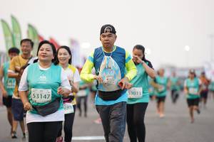 BIB: 53147, 53013, 688
                            <button type="button" onclick="openModal(10522462)" class="btn btn-primary btn-sm float-right btn-popup" data-toggle="modal" data-target=".modal-high-quality">
                        <i class="fas fa-shopping-cart"></i> Add to Cart
                    </button>
                                            <button type="button" onclick="isThisMe(10522462, true)" class="btn btn-success btn-sm float-right btn-popup btn-isme hidden" data-toggle="tooltip" data-placement="bottom" title="นี่คือรูปของคุณใช่ไหม คลิกที่นี่เพื่อเอาเข้าอัลบั้ม">
                        <i class="fas fa-plus"></i> Add to album
                    </button>
                    <button type="button" onclick="isThisMe(10522462, false)" class="btn btn-warning btn-sm float-right btn-popup btn-isnotme hidden">
                        <i class="fas fa-ban"></i> Remove from album
                    </button>