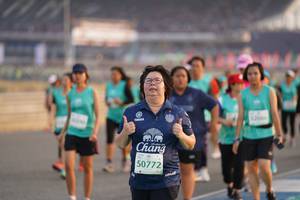 BIB: 50772
                            <button type="button" onclick="openModal(10515161)" class="btn btn-primary btn-sm float-right btn-popup" data-toggle="modal" data-target=".modal-high-quality">
                        <i class="fas fa-shopping-cart"></i> Add to Cart
                    </button>
                                            <button type="button" onclick="isThisMe(10515161, true)" class="btn btn-success btn-sm float-right btn-popup btn-isme hidden" data-toggle="tooltip" data-placement="bottom" title="นี่คือรูปของคุณใช่ไหม คลิกที่นี่เพื่อเอาเข้าอัลบั้ม">
                        <i class="fas fa-plus"></i> Add to album
                    </button>
                    <button type="button" onclick="isThisMe(10515161, false)" class="btn btn-warning btn-sm float-right btn-popup btn-isnotme hidden">
                        <i class="fas fa-ban"></i> Remove from album
                    </button>