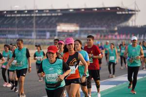 BIB: 0119, 52960
                            <button type="button" onclick="openModal(10513489)" class="btn btn-primary btn-sm float-right btn-popup" data-toggle="modal" data-target=".modal-high-quality">
                        <i class="fas fa-shopping-cart"></i> Add to Cart
                    </button>
                                            <button type="button" onclick="isThisMe(10513489, true)" class="btn btn-success btn-sm float-right btn-popup btn-isme hidden" data-toggle="tooltip" data-placement="bottom" title="นี่คือรูปของคุณใช่ไหม คลิกที่นี่เพื่อเอาเข้าอัลบั้ม">
                        <i class="fas fa-plus"></i> Add to album
                    </button>
                    <button type="button" onclick="isThisMe(10513489, false)" class="btn btn-warning btn-sm float-right btn-popup btn-isnotme hidden">
                        <i class="fas fa-ban"></i> Remove from album
                    </button>