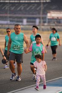 BIB: 50215, 500
                            <button type="button" onclick="openModal(10518009)" class="btn btn-primary btn-sm float-right btn-popup" data-toggle="modal" data-target=".modal-high-quality">
                        <i class="fas fa-shopping-cart"></i> Add to Cart
                    </button>
                                            <button type="button" onclick="isThisMe(10518009, true)" class="btn btn-success btn-sm float-right btn-popup btn-isme hidden" data-toggle="tooltip" data-placement="bottom" title="นี่คือรูปของคุณใช่ไหม คลิกที่นี่เพื่อเอาเข้าอัลบั้ม">
                        <i class="fas fa-plus"></i> Add to album
                    </button>
                    <button type="button" onclick="isThisMe(10518009, false)" class="btn btn-warning btn-sm float-right btn-popup btn-isnotme hidden">
                        <i class="fas fa-ban"></i> Remove from album
                    </button>