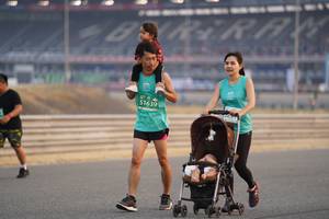 BIB: 51639
                            <button type="button" onclick="openModal(10519963)" class="btn btn-primary btn-sm float-right btn-popup" data-toggle="modal" data-target=".modal-high-quality">
                        <i class="fas fa-shopping-cart"></i> Add to Cart
                    </button>
                                            <button type="button" onclick="isThisMe(10519963, true)" class="btn btn-success btn-sm float-right btn-popup btn-isme hidden" data-toggle="tooltip" data-placement="bottom" title="นี่คือรูปของคุณใช่ไหม คลิกที่นี่เพื่อเอาเข้าอัลบั้ม">
                        <i class="fas fa-plus"></i> Add to album
                    </button>
                    <button type="button" onclick="isThisMe(10519963, false)" class="btn btn-warning btn-sm float-right btn-popup btn-isnotme hidden">
                        <i class="fas fa-ban"></i> Remove from album
                    </button>