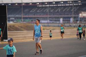 BIB: 200
                            <button type="button" onclick="openModal(10519499)" class="btn btn-primary btn-sm float-right btn-popup" data-toggle="modal" data-target=".modal-high-quality">
                        <i class="fas fa-shopping-cart"></i> Add to Cart
                    </button>
                                            <button type="button" onclick="isThisMe(10519499, true)" class="btn btn-success btn-sm float-right btn-popup btn-isme hidden" data-toggle="tooltip" data-placement="bottom" title="นี่คือรูปของคุณใช่ไหม คลิกที่นี่เพื่อเอาเข้าอัลบั้ม">
                        <i class="fas fa-plus"></i> Add to album
                    </button>
                    <button type="button" onclick="isThisMe(10519499, false)" class="btn btn-warning btn-sm float-right btn-popup btn-isnotme hidden">
                        <i class="fas fa-ban"></i> Remove from album
                    </button>