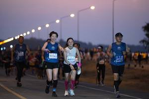 BIB: 42442, 43163, 41135, 46031
                            <button type="button" onclick="openModal(10975023)" class="btn btn-primary btn-sm float-right btn-popup" data-toggle="modal" data-target=".modal-high-quality">
                        <i class="fas fa-shopping-cart"></i> Add to Cart
                    </button>
                                            <button type="button" onclick="isThisMe(10975023, true)" class="btn btn-success btn-sm float-right btn-popup btn-isme hidden" data-toggle="tooltip" data-placement="bottom" title="นี่คือรูปของคุณใช่ไหม คลิกที่นี่เพื่อเอาเข้าอัลบั้ม">
                        <i class="fas fa-plus"></i> Add to album
                    </button>
                    <button type="button" onclick="isThisMe(10975023, false)" class="btn btn-warning btn-sm float-right btn-popup btn-isnotme hidden">
                        <i class="fas fa-ban"></i> Remove from album
                    </button>