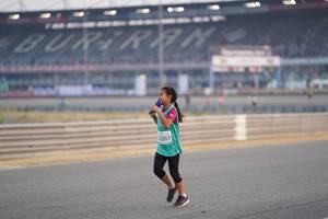 BIB: 2261
                            <button type="button" onclick="openModal(10521533)" class="btn btn-primary btn-sm float-right btn-popup" data-toggle="modal" data-target=".modal-high-quality">
                        <i class="fas fa-shopping-cart"></i> Add to Cart
                    </button>
                                            <button type="button" onclick="isThisMe(10521533, true)" class="btn btn-success btn-sm float-right btn-popup btn-isme hidden" data-toggle="tooltip" data-placement="bottom" title="นี่คือรูปของคุณใช่ไหม คลิกที่นี่เพื่อเอาเข้าอัลบั้ม">
                        <i class="fas fa-plus"></i> Add to album
                    </button>
                    <button type="button" onclick="isThisMe(10521533, false)" class="btn btn-warning btn-sm float-right btn-popup btn-isnotme hidden">
                        <i class="fas fa-ban"></i> Remove from album
                    </button>