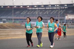 BIB: 52636, 52850
                            <button type="button" onclick="openModal(10520473)" class="btn btn-primary btn-sm float-right btn-popup" data-toggle="modal" data-target=".modal-high-quality">
                        <i class="fas fa-shopping-cart"></i> Add to Cart
                    </button>
                                            <button type="button" onclick="isThisMe(10520473, true)" class="btn btn-success btn-sm float-right btn-popup btn-isme hidden" data-toggle="tooltip" data-placement="bottom" title="นี่คือรูปของคุณใช่ไหม คลิกที่นี่เพื่อเอาเข้าอัลบั้ม">
                        <i class="fas fa-plus"></i> Add to album
                    </button>
                    <button type="button" onclick="isThisMe(10520473, false)" class="btn btn-warning btn-sm float-right btn-popup btn-isnotme hidden">
                        <i class="fas fa-ban"></i> Remove from album
                    </button>