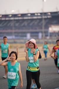 BIB: 0797, 50567
                            <button type="button" onclick="openModal(10515977)" class="btn btn-primary btn-sm float-right btn-popup" data-toggle="modal" data-target=".modal-high-quality">
                        <i class="fas fa-shopping-cart"></i> Add to Cart
                    </button>
                                            <button type="button" onclick="isThisMe(10515977, true)" class="btn btn-success btn-sm float-right btn-popup btn-isme hidden" data-toggle="tooltip" data-placement="bottom" title="นี่คือรูปของคุณใช่ไหม คลิกที่นี่เพื่อเอาเข้าอัลบั้ม">
                        <i class="fas fa-plus"></i> Add to album
                    </button>
                    <button type="button" onclick="isThisMe(10515977, false)" class="btn btn-warning btn-sm float-right btn-popup btn-isnotme hidden">
                        <i class="fas fa-ban"></i> Remove from album
                    </button>