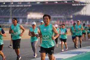 BIB: 0078, 70297
                            <button type="button" onclick="openModal(10512815)" class="btn btn-primary btn-sm float-right btn-popup" data-toggle="modal" data-target=".modal-high-quality">
                        <i class="fas fa-shopping-cart"></i> Add to Cart
                    </button>
                                            <button type="button" onclick="isThisMe(10512815, true)" class="btn btn-success btn-sm float-right btn-popup btn-isme hidden" data-toggle="tooltip" data-placement="bottom" title="นี่คือรูปของคุณใช่ไหม คลิกที่นี่เพื่อเอาเข้าอัลบั้ม">
                        <i class="fas fa-plus"></i> Add to album
                    </button>
                    <button type="button" onclick="isThisMe(10512815, false)" class="btn btn-warning btn-sm float-right btn-popup btn-isnotme hidden">
                        <i class="fas fa-ban"></i> Remove from album
                    </button>