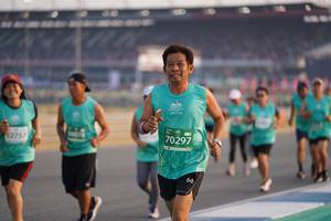 BIB: 70297, 007, 52757
                            <button type="button" onclick="openModal(10512818)" class="btn btn-primary btn-sm float-right btn-popup" data-toggle="modal" data-target=".modal-high-quality">
                        <i class="fas fa-shopping-cart"></i> Add to Cart
                    </button>
                                            <button type="button" onclick="isThisMe(10512818, true)" class="btn btn-success btn-sm float-right btn-popup btn-isme hidden" data-toggle="tooltip" data-placement="bottom" title="นี่คือรูปของคุณใช่ไหม คลิกที่นี่เพื่อเอาเข้าอัลบั้ม">
                        <i class="fas fa-plus"></i> Add to album
                    </button>
                    <button type="button" onclick="isThisMe(10512818, false)" class="btn btn-warning btn-sm float-right btn-popup btn-isnotme hidden">
                        <i class="fas fa-ban"></i> Remove from album
                    </button>