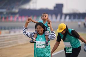 BIB: 53209, 51941
                            <button type="button" onclick="openModal(10521618)" class="btn btn-primary btn-sm float-right btn-popup" data-toggle="modal" data-target=".modal-high-quality">
                        <i class="fas fa-shopping-cart"></i> Add to Cart
                    </button>
                                            <button type="button" onclick="isThisMe(10521618, true)" class="btn btn-success btn-sm float-right btn-popup btn-isme hidden" data-toggle="tooltip" data-placement="bottom" title="นี่คือรูปของคุณใช่ไหม คลิกที่นี่เพื่อเอาเข้าอัลบั้ม">
                        <i class="fas fa-plus"></i> Add to album
                    </button>
                    <button type="button" onclick="isThisMe(10521618, false)" class="btn btn-warning btn-sm float-right btn-popup btn-isnotme hidden">
                        <i class="fas fa-ban"></i> Remove from album
                    </button>