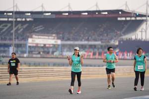 BIB: 533923, 53216
                            <button type="button" onclick="openModal(10521275)" class="btn btn-primary btn-sm float-right btn-popup" data-toggle="modal" data-target=".modal-high-quality">
                        <i class="fas fa-shopping-cart"></i> Add to Cart
                    </button>
                                            <button type="button" onclick="isThisMe(10521275, true)" class="btn btn-success btn-sm float-right btn-popup btn-isme hidden" data-toggle="tooltip" data-placement="bottom" title="นี่คือรูปของคุณใช่ไหม คลิกที่นี่เพื่อเอาเข้าอัลบั้ม">
                        <i class="fas fa-plus"></i> Add to album
                    </button>
                    <button type="button" onclick="isThisMe(10521275, false)" class="btn btn-warning btn-sm float-right btn-popup btn-isnotme hidden">
                        <i class="fas fa-ban"></i> Remove from album
                    </button>