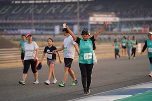 BIB: 52914, 51210
                            <button type="button" onclick="openModal(10519408)" class="btn btn-primary btn-sm float-right btn-popup" data-toggle="modal" data-target=".modal-high-quality">
                        <i class="fas fa-shopping-cart"></i> Add to Cart
                    </button>
                                            <button type="button" onclick="isThisMe(10519408, true)" class="btn btn-success btn-sm float-right btn-popup btn-isme hidden" data-toggle="tooltip" data-placement="bottom" title="นี่คือรูปของคุณใช่ไหม คลิกที่นี่เพื่อเอาเข้าอัลบั้ม">
                        <i class="fas fa-plus"></i> Add to album
                    </button>
                    <button type="button" onclick="isThisMe(10519408, false)" class="btn btn-warning btn-sm float-right btn-popup btn-isnotme hidden">
                        <i class="fas fa-ban"></i> Remove from album
                    </button>