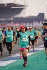 BIB: 53191, 520
                            <button type="button" onclick="openModal(10517160)" class="btn btn-primary btn-sm float-right btn-popup" data-toggle="modal" data-target=".modal-high-quality">
                        <i class="fas fa-shopping-cart"></i> Add to Cart
                    </button>
                                            <button type="button" onclick="isThisMe(10517160, true)" class="btn btn-success btn-sm float-right btn-popup btn-isme hidden" data-toggle="tooltip" data-placement="bottom" title="นี่คือรูปของคุณใช่ไหม คลิกที่นี่เพื่อเอาเข้าอัลบั้ม">
                        <i class="fas fa-plus"></i> Add to album
                    </button>
                    <button type="button" onclick="isThisMe(10517160, false)" class="btn btn-warning btn-sm float-right btn-popup btn-isnotme hidden">
                        <i class="fas fa-ban"></i> Remove from album
                    </button>