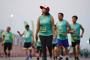 BIB: 71446, 70319, 0742
                            <button type="button" onclick="openModal(10523825)" class="btn btn-primary btn-sm float-right btn-popup" data-toggle="modal" data-target=".modal-high-quality">
                        <i class="fas fa-shopping-cart"></i> Add to Cart
                    </button>
                                            <button type="button" onclick="isThisMe(10523825, true)" class="btn btn-success btn-sm float-right btn-popup btn-isme hidden" data-toggle="tooltip" data-placement="bottom" title="นี่คือรูปของคุณใช่ไหม คลิกที่นี่เพื่อเอาเข้าอัลบั้ม">
                        <i class="fas fa-plus"></i> Add to album
                    </button>
                    <button type="button" onclick="isThisMe(10523825, false)" class="btn btn-warning btn-sm float-right btn-popup btn-isnotme hidden">
                        <i class="fas fa-ban"></i> Remove from album
                    </button>