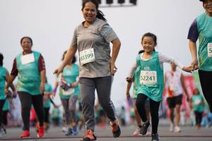 BIB: 83399, 52241
                            <button type="button" onclick="openModal(10523463)" class="btn btn-primary btn-sm float-right btn-popup" data-toggle="modal" data-target=".modal-high-quality">
                        <i class="fas fa-shopping-cart"></i> Add to Cart
                    </button>
                                            <button type="button" onclick="isThisMe(10523463, true)" class="btn btn-success btn-sm float-right btn-popup btn-isme hidden" data-toggle="tooltip" data-placement="bottom" title="นี่คือรูปของคุณใช่ไหม คลิกที่นี่เพื่อเอาเข้าอัลบั้ม">
                        <i class="fas fa-plus"></i> Add to album
                    </button>
                    <button type="button" onclick="isThisMe(10523463, false)" class="btn btn-warning btn-sm float-right btn-popup btn-isnotme hidden">
                        <i class="fas fa-ban"></i> Remove from album
                    </button>