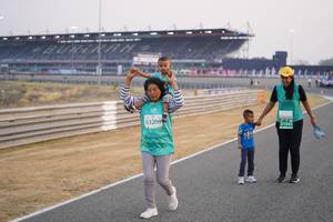 BIB: 53209, 51941
                            <button type="button" onclick="openModal(10521649)" class="btn btn-primary btn-sm float-right btn-popup" data-toggle="modal" data-target=".modal-high-quality">
                        <i class="fas fa-shopping-cart"></i> Add to Cart
                    </button>
                                            <button type="button" onclick="isThisMe(10521649, true)" class="btn btn-success btn-sm float-right btn-popup btn-isme hidden" data-toggle="tooltip" data-placement="bottom" title="นี่คือรูปของคุณใช่ไหม คลิกที่นี่เพื่อเอาเข้าอัลบั้ม">
                        <i class="fas fa-plus"></i> Add to album
                    </button>
                    <button type="button" onclick="isThisMe(10521649, false)" class="btn btn-warning btn-sm float-right btn-popup btn-isnotme hidden">
                        <i class="fas fa-ban"></i> Remove from album
                    </button>