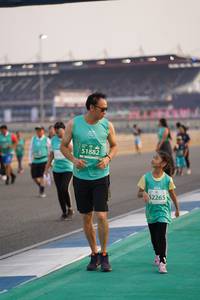 BIB: 51882, 52265
                            <button type="button" onclick="openModal(10518612)" class="btn btn-primary btn-sm float-right btn-popup" data-toggle="modal" data-target=".modal-high-quality">
                        <i class="fas fa-shopping-cart"></i> Add to Cart
                    </button>
                                            <button type="button" onclick="isThisMe(10518612, true)" class="btn btn-success btn-sm float-right btn-popup btn-isme hidden" data-toggle="tooltip" data-placement="bottom" title="นี่คือรูปของคุณใช่ไหม คลิกที่นี่เพื่อเอาเข้าอัลบั้ม">
                        <i class="fas fa-plus"></i> Add to album
                    </button>
                    <button type="button" onclick="isThisMe(10518612, false)" class="btn btn-warning btn-sm float-right btn-popup btn-isnotme hidden">
                        <i class="fas fa-ban"></i> Remove from album
                    </button>