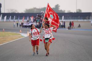 BIB: 1892, 51098, 50125, 
                            <button type="button" onclick="openModal(10521779)" class="btn btn-primary btn-sm float-right btn-popup" data-toggle="modal" data-target=".modal-high-quality">
                        <i class="fas fa-shopping-cart"></i> Add to Cart
                    </button>
                                            <button type="button" onclick="isThisMe(10521779, true)" class="btn btn-success btn-sm float-right btn-popup btn-isme hidden" data-toggle="tooltip" data-placement="bottom" title="นี่คือรูปของคุณใช่ไหม คลิกที่นี่เพื่อเอาเข้าอัลบั้ม">
                        <i class="fas fa-plus"></i> Add to album
                    </button>
                    <button type="button" onclick="isThisMe(10521779, false)" class="btn btn-warning btn-sm float-right btn-popup btn-isnotme hidden">
                        <i class="fas fa-ban"></i> Remove from album
                    </button>