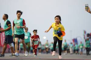 BIB: 703, 50016
                            <button type="button" onclick="openModal(10523693)" class="btn btn-primary btn-sm float-right btn-popup" data-toggle="modal" data-target=".modal-high-quality">
                        <i class="fas fa-shopping-cart"></i> Add to Cart
                    </button>
                                            <button type="button" onclick="isThisMe(10523693, true)" class="btn btn-success btn-sm float-right btn-popup btn-isme hidden" data-toggle="tooltip" data-placement="bottom" title="นี่คือรูปของคุณใช่ไหม คลิกที่นี่เพื่อเอาเข้าอัลบั้ม">
                        <i class="fas fa-plus"></i> Add to album
                    </button>
                    <button type="button" onclick="isThisMe(10523693, false)" class="btn btn-warning btn-sm float-right btn-popup btn-isnotme hidden">
                        <i class="fas fa-ban"></i> Remove from album
                    </button>