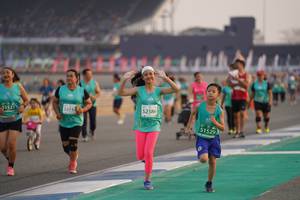 BIB: 52386, 1521, 5311, 51529
                            <button type="button" onclick="openModal(10519512)" class="btn btn-primary btn-sm float-right btn-popup" data-toggle="modal" data-target=".modal-high-quality">
                        <i class="fas fa-shopping-cart"></i> Add to Cart
                    </button>
                                            <button type="button" onclick="isThisMe(10519512, true)" class="btn btn-success btn-sm float-right btn-popup btn-isme hidden" data-toggle="tooltip" data-placement="bottom" title="นี่คือรูปของคุณใช่ไหม คลิกที่นี่เพื่อเอาเข้าอัลบั้ม">
                        <i class="fas fa-plus"></i> Add to album
                    </button>
                    <button type="button" onclick="isThisMe(10519512, false)" class="btn btn-warning btn-sm float-right btn-popup btn-isnotme hidden">
                        <i class="fas fa-ban"></i> Remove from album
                    </button>