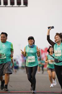 BIB: 3491, 50931, 50614
                            <button type="button" onclick="openModal(10523377)" class="btn btn-primary btn-sm float-right btn-popup" data-toggle="modal" data-target=".modal-high-quality">
                        <i class="fas fa-shopping-cart"></i> Add to Cart
                    </button>
                                            <button type="button" onclick="isThisMe(10523377, true)" class="btn btn-success btn-sm float-right btn-popup btn-isme hidden" data-toggle="tooltip" data-placement="bottom" title="นี่คือรูปของคุณใช่ไหม คลิกที่นี่เพื่อเอาเข้าอัลบั้ม">
                        <i class="fas fa-plus"></i> Add to album
                    </button>
                    <button type="button" onclick="isThisMe(10523377, false)" class="btn btn-warning btn-sm float-right btn-popup btn-isnotme hidden">
                        <i class="fas fa-ban"></i> Remove from album
                    </button>