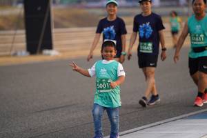 BIB: 1611, 11645, 5001
                            <button type="button" onclick="openModal(10519287)" class="btn btn-primary btn-sm float-right btn-popup" data-toggle="modal" data-target=".modal-high-quality">
                        <i class="fas fa-shopping-cart"></i> Add to Cart
                    </button>
                                            <button type="button" onclick="isThisMe(10519287, true)" class="btn btn-success btn-sm float-right btn-popup btn-isme hidden" data-toggle="tooltip" data-placement="bottom" title="นี่คือรูปของคุณใช่ไหม คลิกที่นี่เพื่อเอาเข้าอัลบั้ม">
                        <i class="fas fa-plus"></i> Add to album
                    </button>
                    <button type="button" onclick="isThisMe(10519287, false)" class="btn btn-warning btn-sm float-right btn-popup btn-isnotme hidden">
                        <i class="fas fa-ban"></i> Remove from album
                    </button>