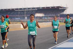 BIB: 0818, 52762
                            <button type="button" onclick="openModal(10511333)" class="btn btn-primary btn-sm float-right btn-popup" data-toggle="modal" data-target=".modal-high-quality">
                        <i class="fas fa-shopping-cart"></i> Add to Cart
                    </button>
                                            <button type="button" onclick="isThisMe(10511333, true)" class="btn btn-success btn-sm float-right btn-popup btn-isme hidden" data-toggle="tooltip" data-placement="bottom" title="นี่คือรูปของคุณใช่ไหม คลิกที่นี่เพื่อเอาเข้าอัลบั้ม">
                        <i class="fas fa-plus"></i> Add to album
                    </button>
                    <button type="button" onclick="isThisMe(10511333, false)" class="btn btn-warning btn-sm float-right btn-popup btn-isnotme hidden">
                        <i class="fas fa-ban"></i> Remove from album
                    </button>