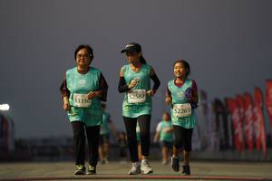 BIB: 52567, 53330, 52261
                            <button type="button" onclick="openModal(10524702)" class="btn btn-primary btn-sm float-right btn-popup" data-toggle="modal" data-target=".modal-high-quality">
                        <i class="fas fa-shopping-cart"></i> Add to Cart
                    </button>
                                            <button type="button" onclick="isThisMe(10524702, true)" class="btn btn-success btn-sm float-right btn-popup btn-isme hidden" data-toggle="tooltip" data-placement="bottom" title="นี่คือรูปของคุณใช่ไหม คลิกที่นี่เพื่อเอาเข้าอัลบั้ม">
                        <i class="fas fa-plus"></i> Add to album
                    </button>
                    <button type="button" onclick="isThisMe(10524702, false)" class="btn btn-warning btn-sm float-right btn-popup btn-isnotme hidden">
                        <i class="fas fa-ban"></i> Remove from album
                    </button>