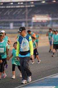 BIB: 1995
                            <button type="button" onclick="openModal(10518575)" class="btn btn-primary btn-sm float-right btn-popup" data-toggle="modal" data-target=".modal-high-quality">
                        <i class="fas fa-shopping-cart"></i> Add to Cart
                    </button>
                                            <button type="button" onclick="isThisMe(10518575, true)" class="btn btn-success btn-sm float-right btn-popup btn-isme hidden" data-toggle="tooltip" data-placement="bottom" title="นี่คือรูปของคุณใช่ไหม คลิกที่นี่เพื่อเอาเข้าอัลบั้ม">
                        <i class="fas fa-plus"></i> Add to album
                    </button>
                    <button type="button" onclick="isThisMe(10518575, false)" class="btn btn-warning btn-sm float-right btn-popup btn-isnotme hidden">
                        <i class="fas fa-ban"></i> Remove from album
                    </button>